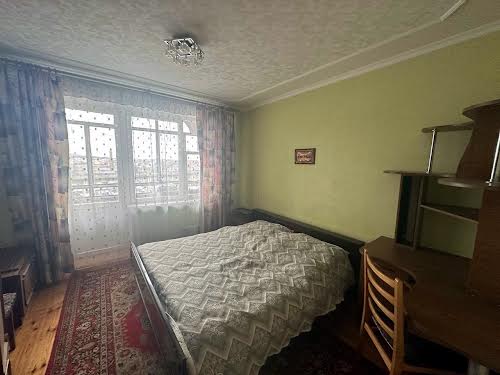 квартира за адресою Богдана-Ігора Антонича вул., 30
