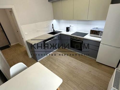 квартира за адресою Ревуцького вул., 40-Б