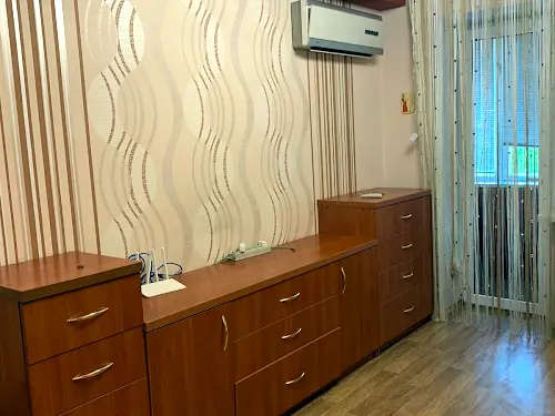 квартира за адресою Новодарницька вул., 27