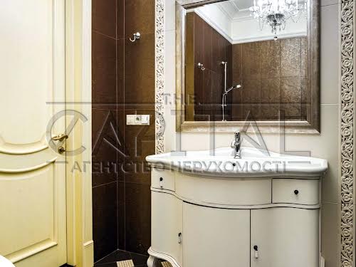 квартира за адресою Старонаводницька вул., 6-Б