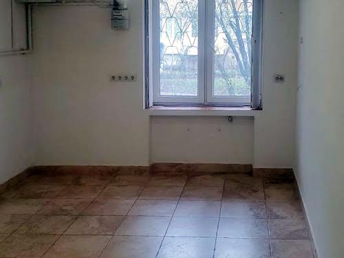 комерційна за адресою Небесної Сотні вул. (Івана Стасюка), 23