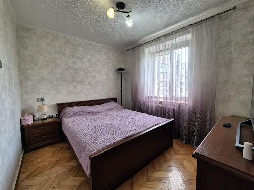 квартира по адресу Ивана Миколайчука ул., 18