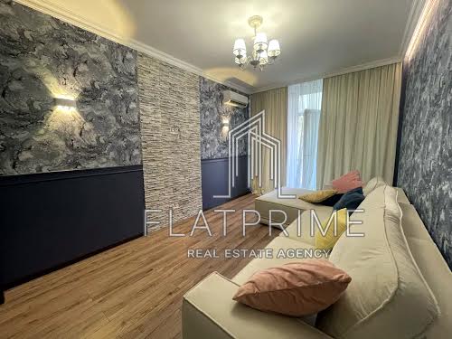 квартира за адресою Регенераторна вул., 4к14