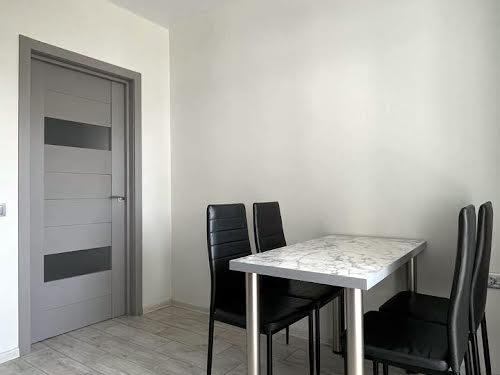 квартира за адресою Степана Бандери вул., 1е