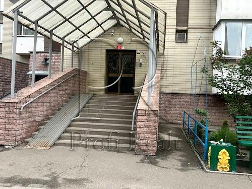 квартира за адресою Павла Тичини просп., 10