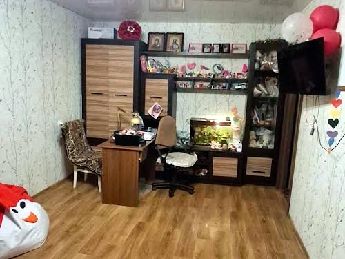 квартира за адресою Космонавтів вул., 27