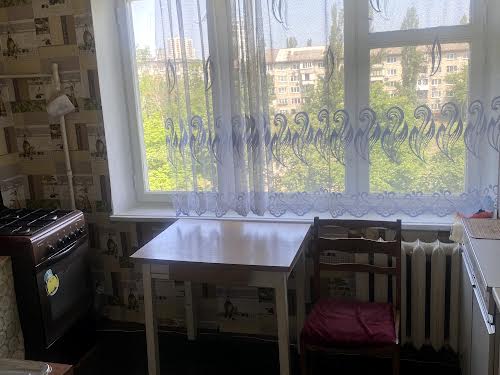 кімната за адресою Івана Микитенка вул., 3-А