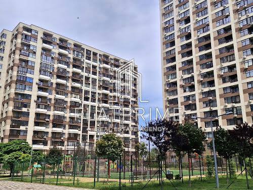 квартира за адресою Родини Крістерів вул., 16