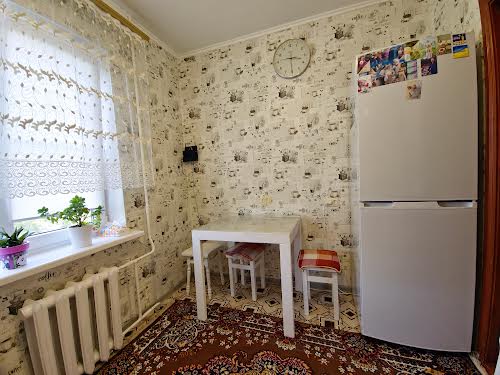 квартира за адресою Довженка вул., 1