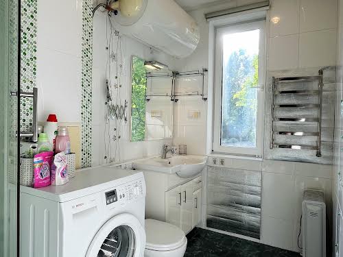 квартира за адресою Волинська вул., 8