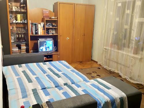 квартира за адресою Нижньодніпровська вул., 6-Б