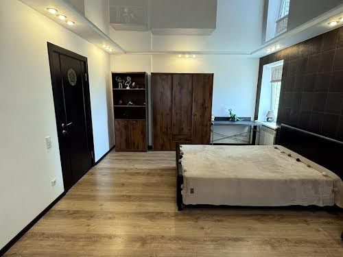 квартира за адресою проспект Миру, 21