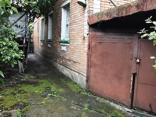 дом по адресу Строителей ул., 15