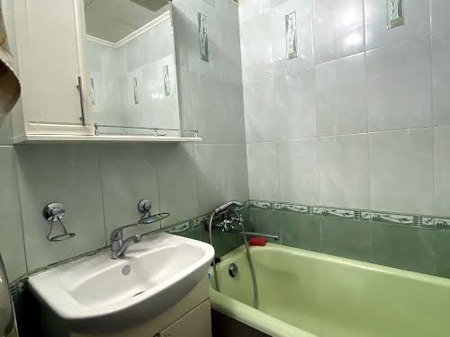 квартира за адресою Ревуцького вул., 34
