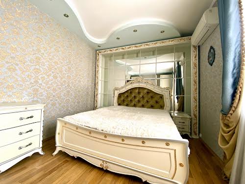 квартира за адресою Вишняківська вул., 11