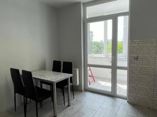 квартира за адресою Степана Бандери вул., 1е