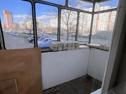 квартира по адресу Ревуцкого ул., 8