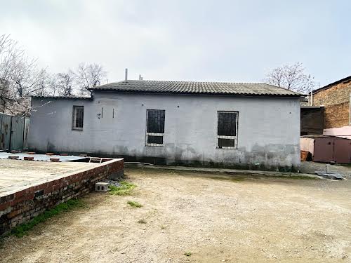 коммерческая по адресу Философская, 19