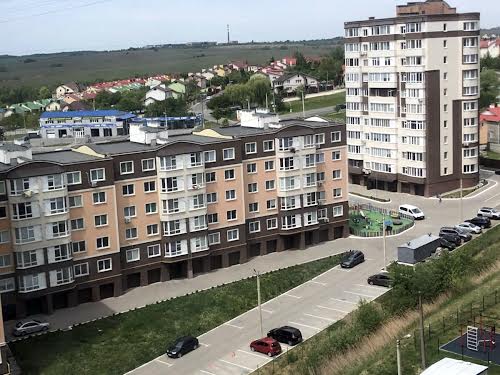 квартира за адресою залізняка, 1Б