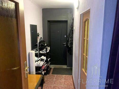 квартира по адресу Строителей ул., 27а