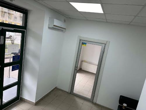 коммерческая по адресу Вишгородська ул., 48