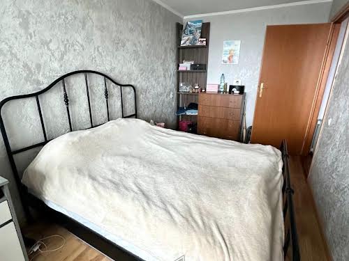 квартира за адресою Будівельників вул., 27А