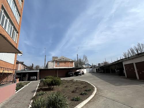 квартира за адресою Нікольська, 4б