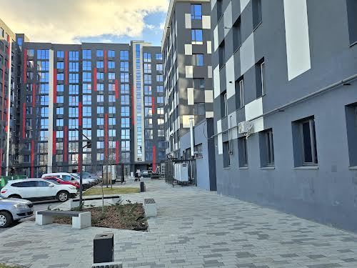 квартира за адресою Степана Бандери вул., 77
