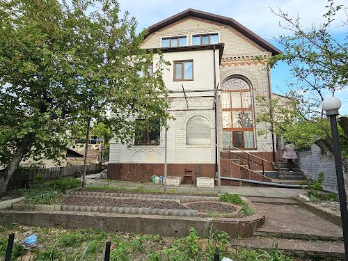 дом по адресу Закарпатская ул., 12