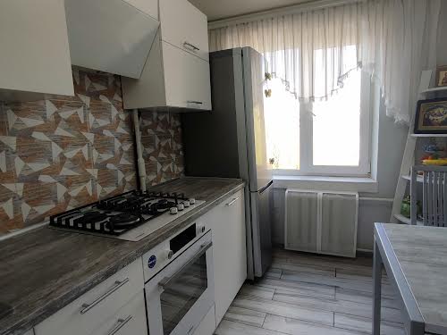 квартира по адресу Калиновая ул., 102