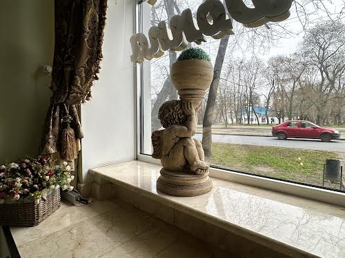 комерційна за адресою Лесі Українки просп. (Гагаріна), 16/2