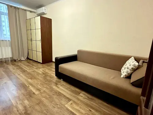 квартира за адресою Київ, Сім'ї Кульженків вул. (Петра Дегтяренка), 33