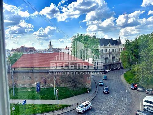 квартира за адресою Винниченка, 10