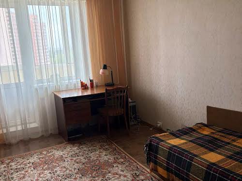 квартира за адресою Каштанова вул., 8-А