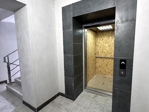 квартира за адресою Богдана Хмельницького вул., 57