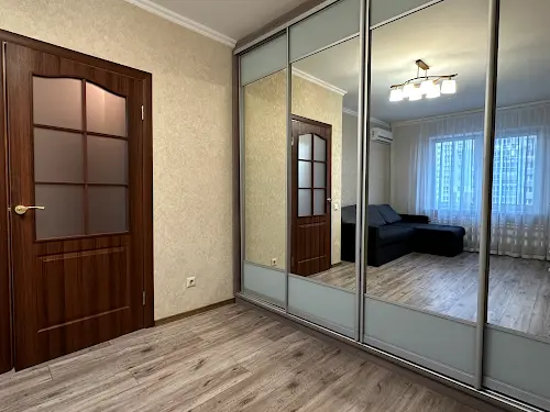квартира за адресою Бориса Гмирі вул., 16а