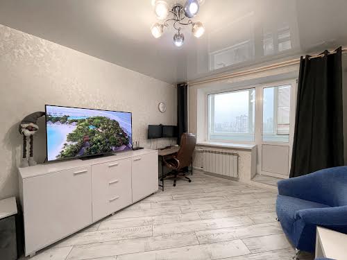 квартира за адресою Петропавлівська вул., 87/3