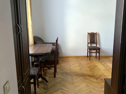 квартира за адресою Дорошенка вул., 29