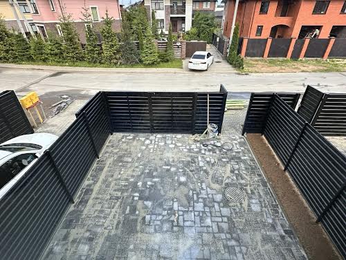 дом по адресу с. Софиевская борщаговка, Радужная ул., 36