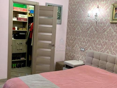 квартира за адресою Воскресенська вул., 16-В