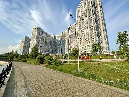 квартира по адресу Ревуцкого ул., 40-Г