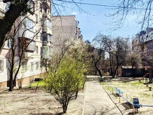 квартира за адресою Лабораторний пров., 4