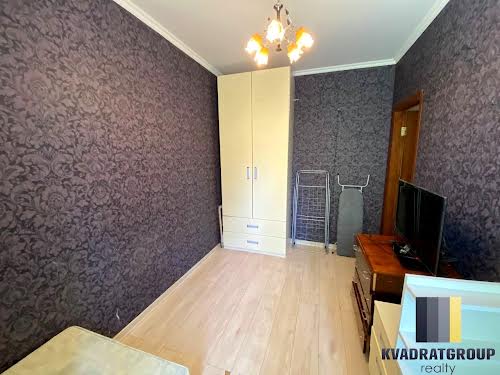 квартира за адресою Павла Чубинського вул., 1