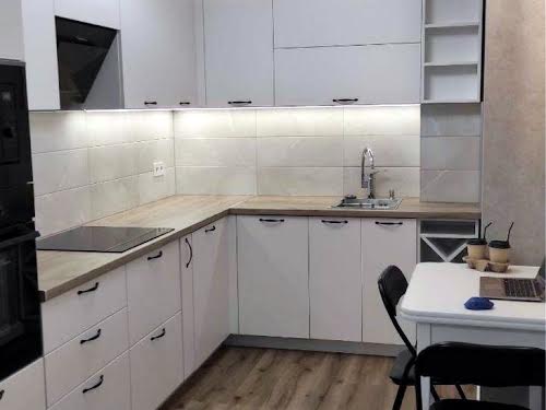 квартира за адресою Любомира Гузара просп. (Космонавта Комарова), 9