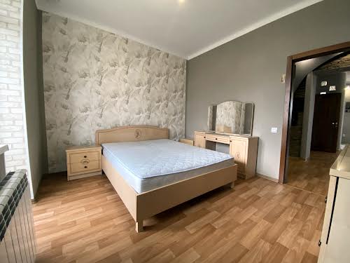 квартира за адресою Сергія Колачевського, 30