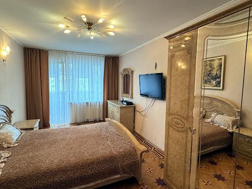 квартира за адресою Калинова вул., 61