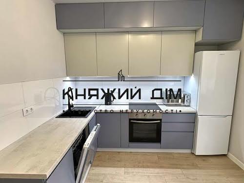 квартира за адресою Ревуцького вул., 40-Б