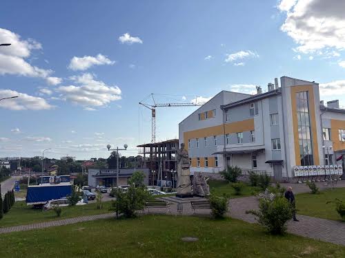 комерційна за адресою Данила Галицького вул., 2а