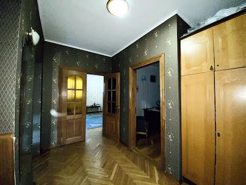 будинок за адресою с. Великі Дмитровичі, Київська