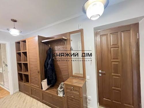квартира за адресою Машинобудівна вул., 8